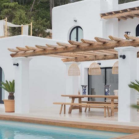 Oasis Villas Complex Cala Llonga  Exterior photo