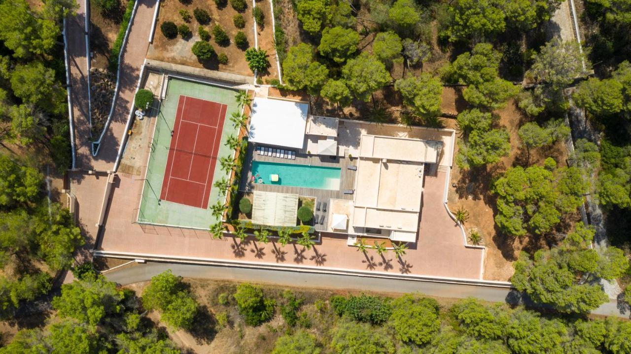 Oasis Villas Complex Cala Llonga  Exterior photo