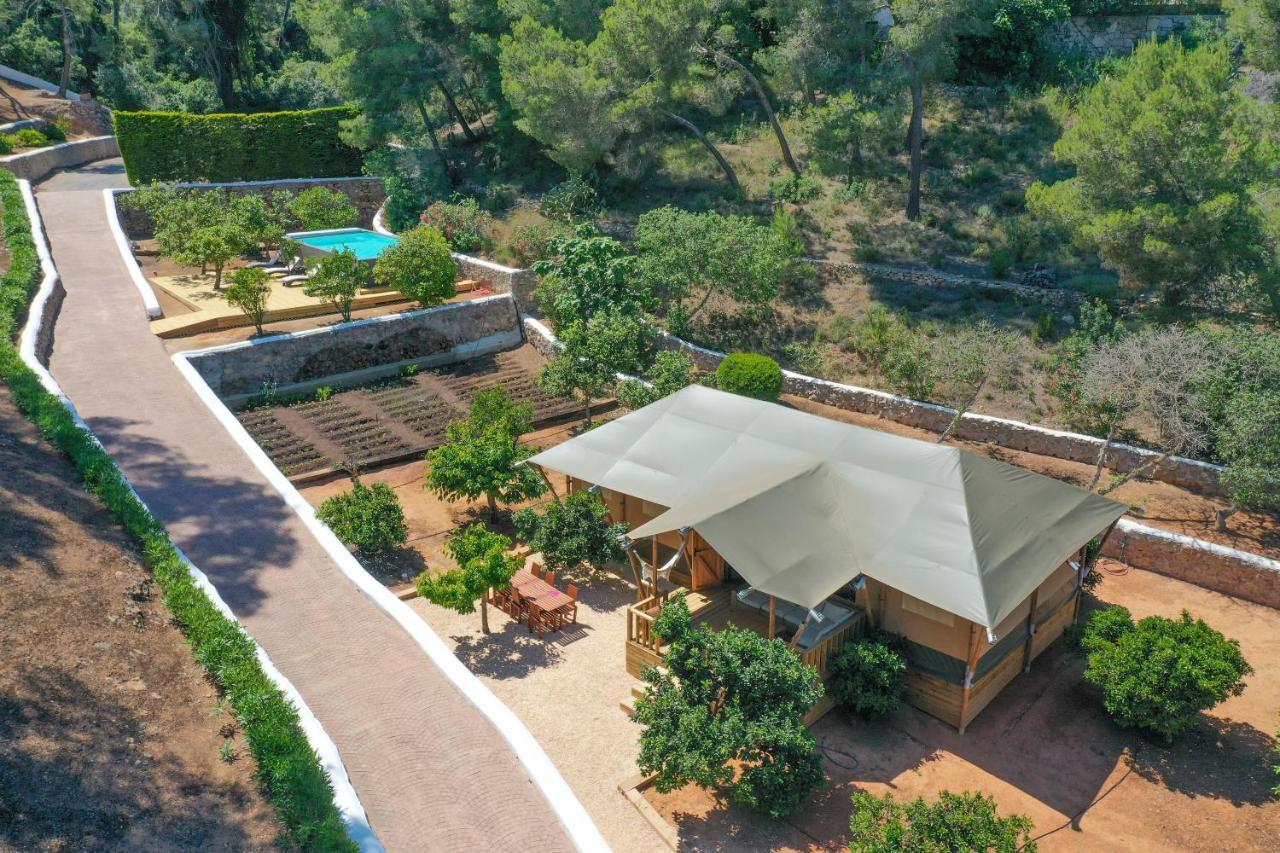 Oasis Villas Complex Cala Llonga  Exterior photo